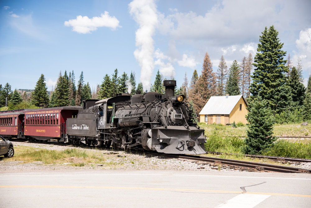 35 489 blows for Colorado 17 as it departs Cumbres.jpg