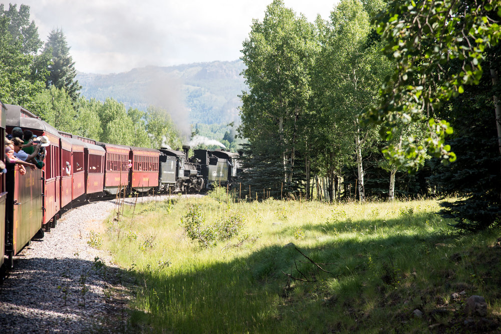 12 Helper 487 is ahead of road locomotive 463 as the train turns toward Labato meadows.jpg