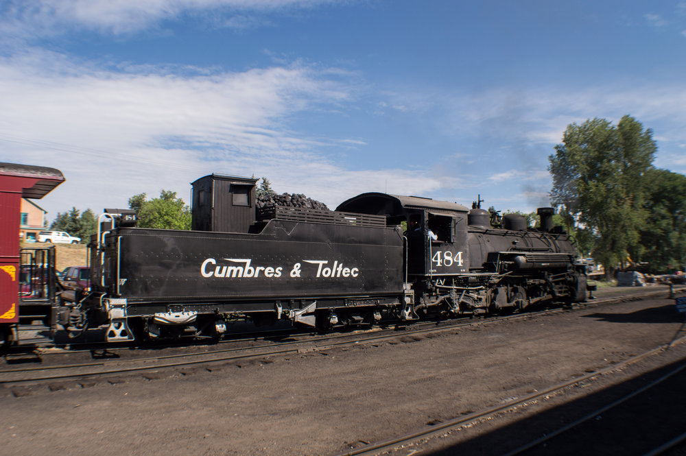 7 Over view of the 484 as it waits to depart.jpg