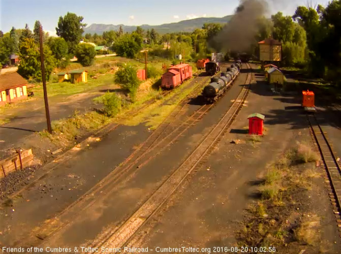 8.20.16 484 leave a nice coal smoke cloud behind as the train clears the yard.jpg