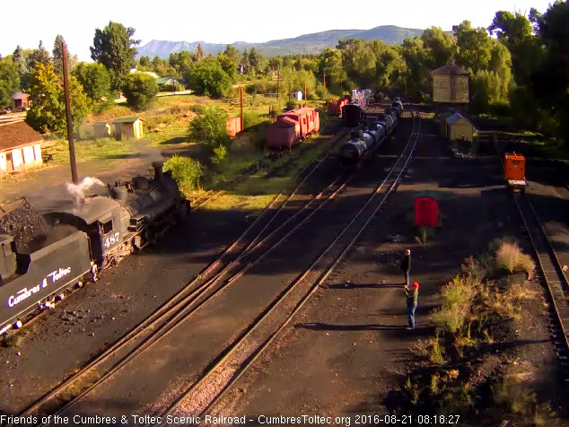 8.21.16 The loader dumps coal into the bunker of 487.jpg