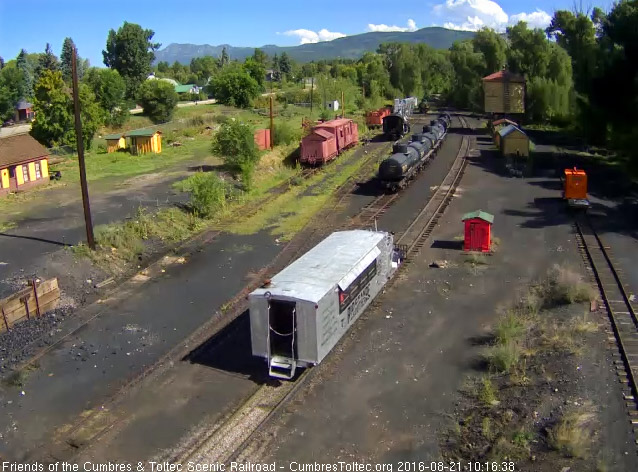 8.21.16 Goose 7 heads out of Chama with some happy passengers.jpg