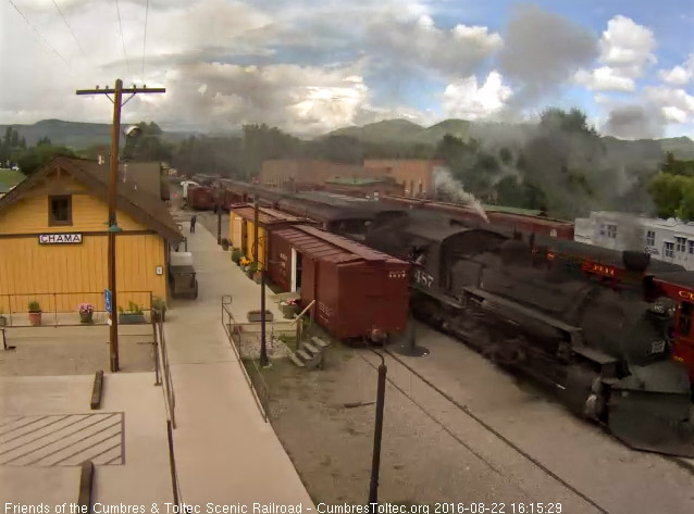8.22.16 487 is almost stopped as it passes the depot.jpg