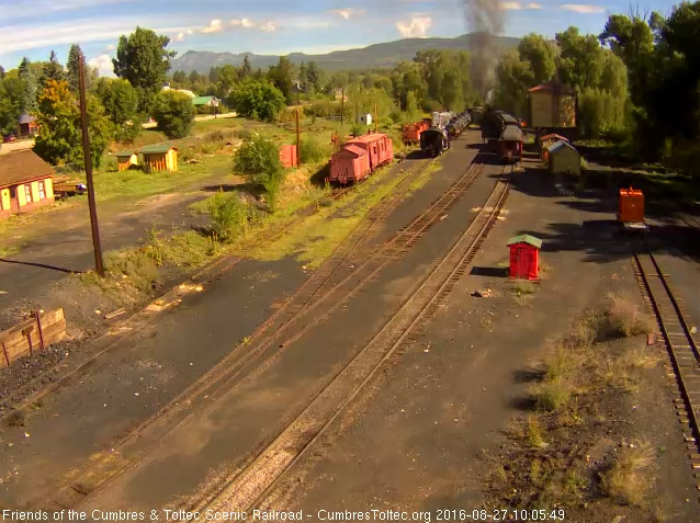 8.27.16 216 heads out of Chama yard.jpg