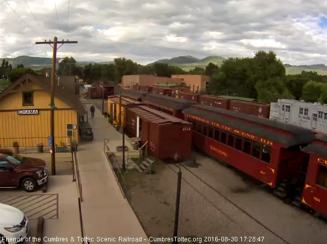 8.30.16 We have a 4th coach staged for tomorrow's 216.jpg