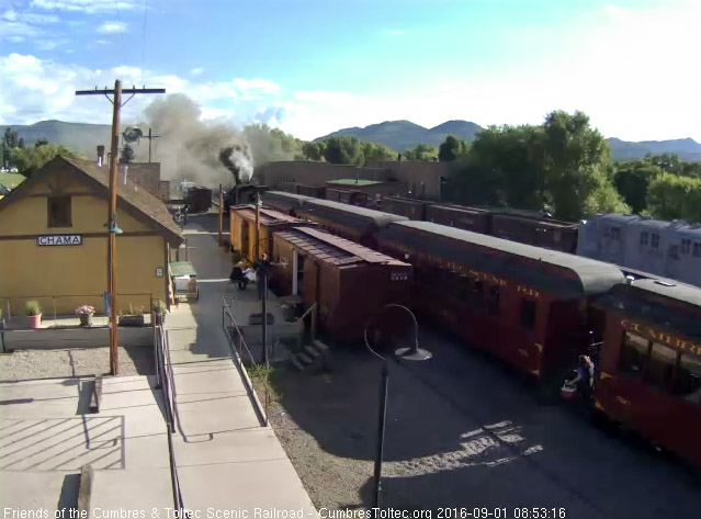 9.1.16 487 backs down and couples to the train.jpg
