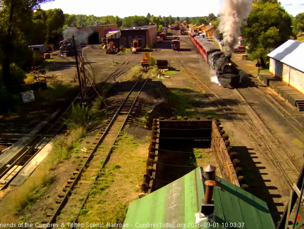 9.1.16 The 487 gives a nice plume of steam and smoke as it passes the wood shop.jpg