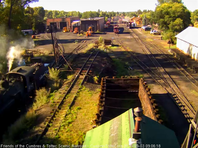 9.3.16 Tender filled, 487 now stops at the pit.jpg