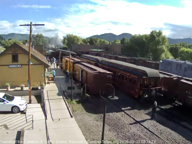 9.3.16 Train 216 is now ready to board passengers.jpg
