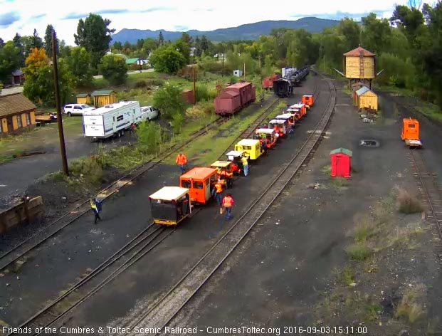 9.3.16 After spinning the wye, the speeders are backed parked.jpg