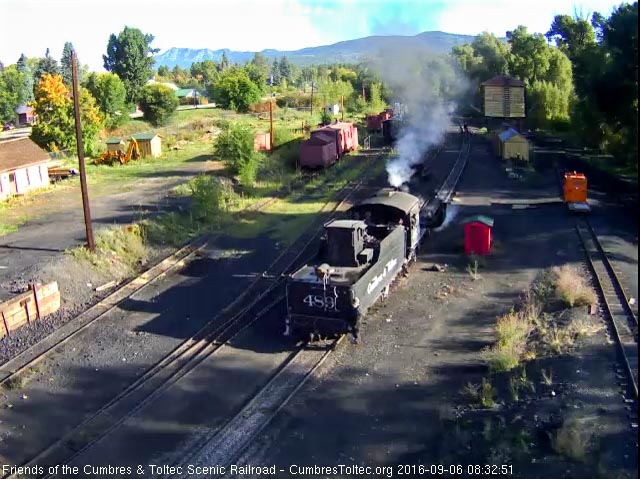 9.6.16 489 backs down the main to the coal dock lead.jpg