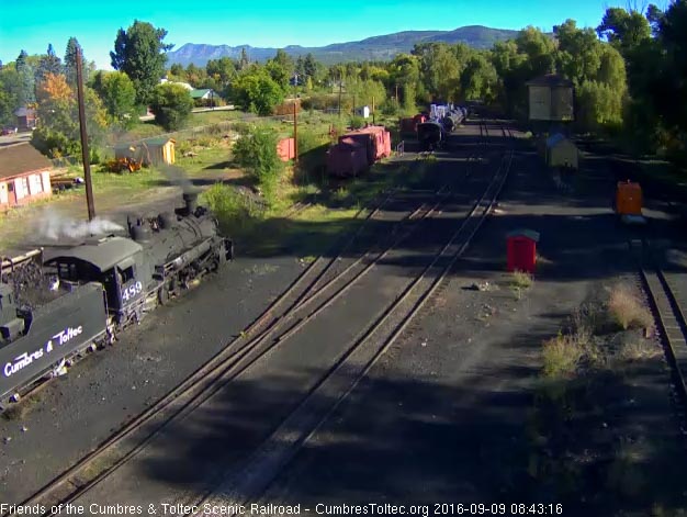 9.9.16 One of the hostlers operates the loader to put coal into the 489.jpg