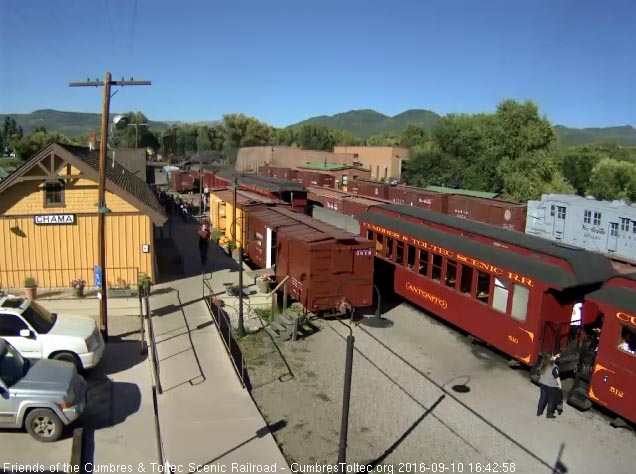 9.10.16 487 is now on the train as work continues to get ready.jpg