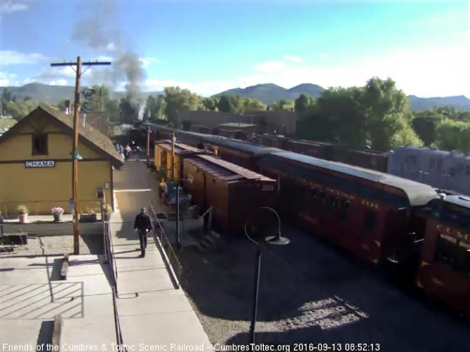 9.13.16 484 has couples the extra coaches on the train.jpg
