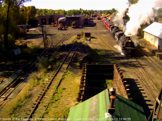 9.13.16 The 487 and 484 get their train moving away from the depot.jpg