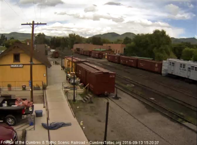 9.13.16 Depot deck now, the red is gone, maybe a tarp.jpg