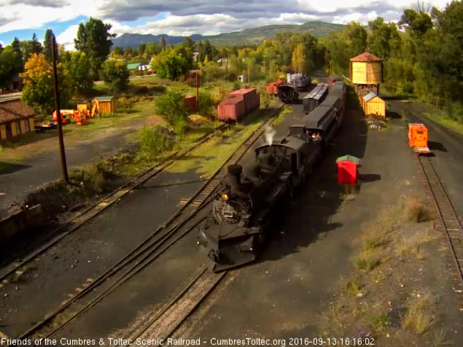 9.13.16 489 brings train 215 into Chama.jpg