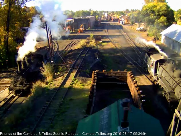 9.17.16 463 is now out at the pit, 487 has pulled forward some and 489 is in south yard.jpg
