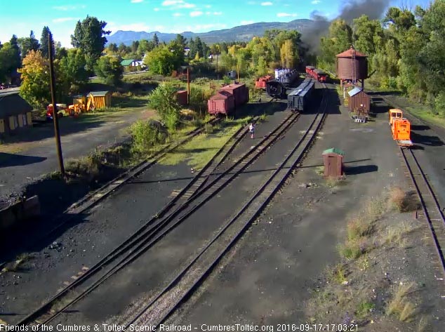 9.17.16 226 is exiting Chama yard.jpg