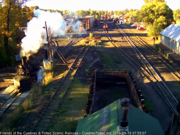 9.18.16 487 is now out at the pit to begin its day.jpg