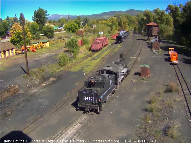 9.18.16 463 backs down main to get to coal dock.jpg