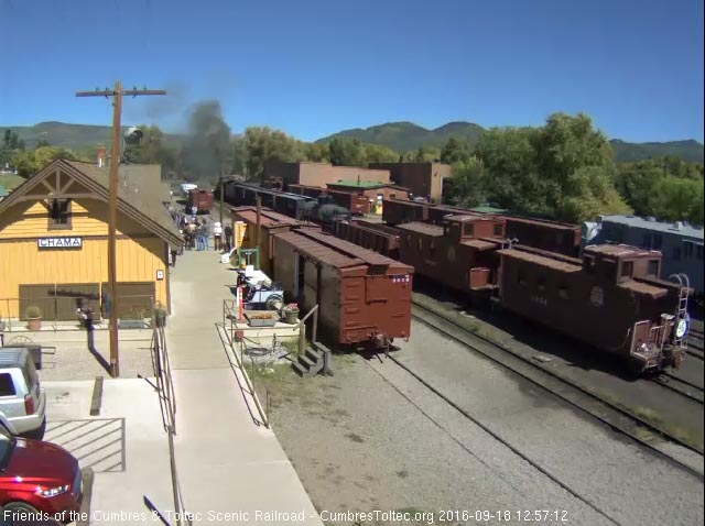 9.18.16 463 is pulling out of south yard_.jpg