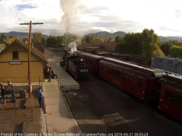 9.21.16 463 backs by the depot as it retreives the storage cars.jpg