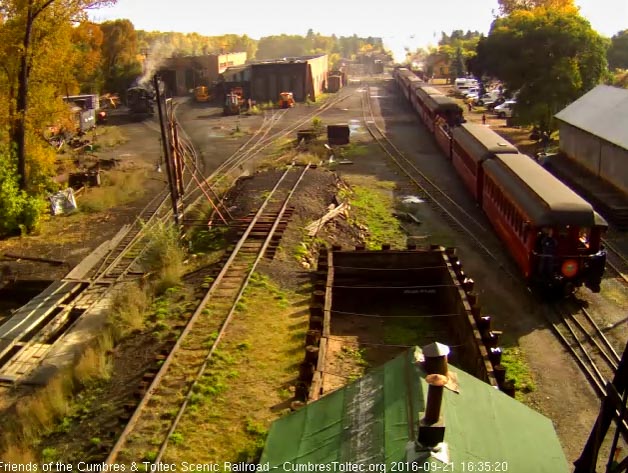 9.21.16 Only the trainman is on the New Mexico platform.jpg