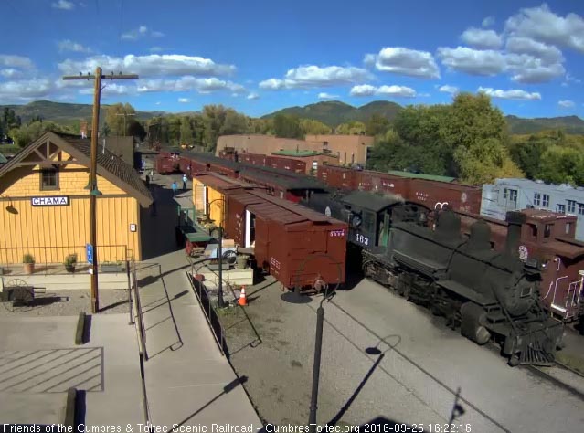 9.25.16 463 is almost stopped as it passes the depot.jpg