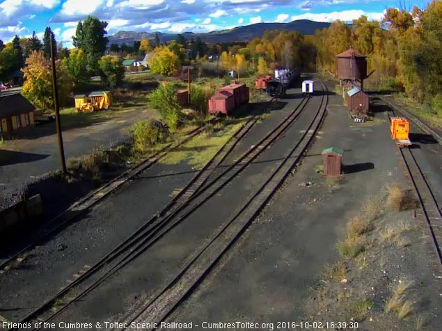 10.2.16 Goose 5 stops to wait for train 215 to get into Chama.jpg