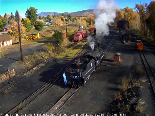 10.10.16 463 now is backing down the main.jpg