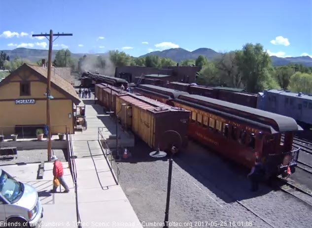 5-29-17 The conductor gives the hi ball for train 216 to leave Chama.jpg