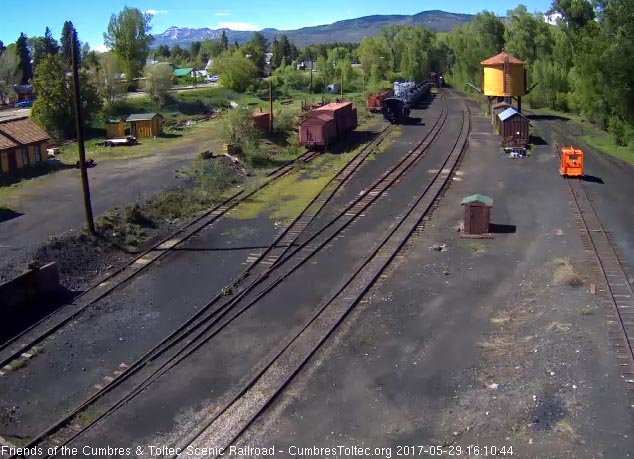 5-29-17 487 brings train 215 into Chama.jpg