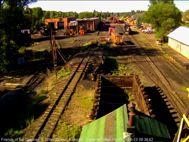 6-10-17 487 is now parked awaiting the road crew to board.jpg