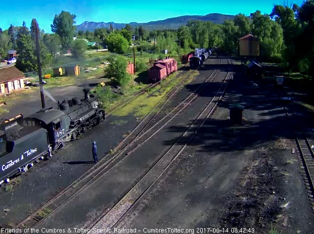 6-14-17 The loader moves coal in the 487's bunker.jpg