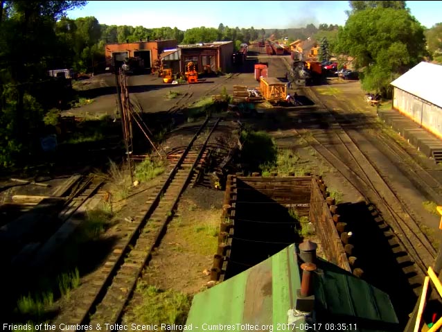 6-17-17 489 is now parked awaiting the rest of the road crew.jpg