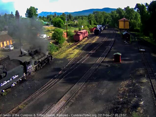 6-27-17 The loader adds coal to the bunker of 489.jpg