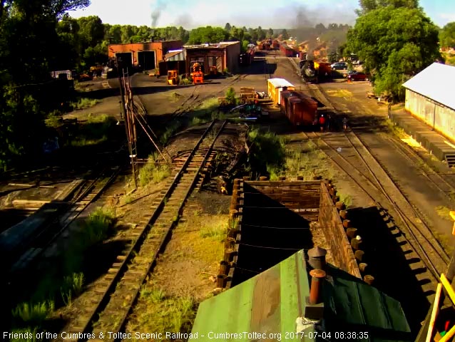 7-4-17 The 484 now waits on the road crew to board while 488 shoved 463 and itself into the west stall.jpg