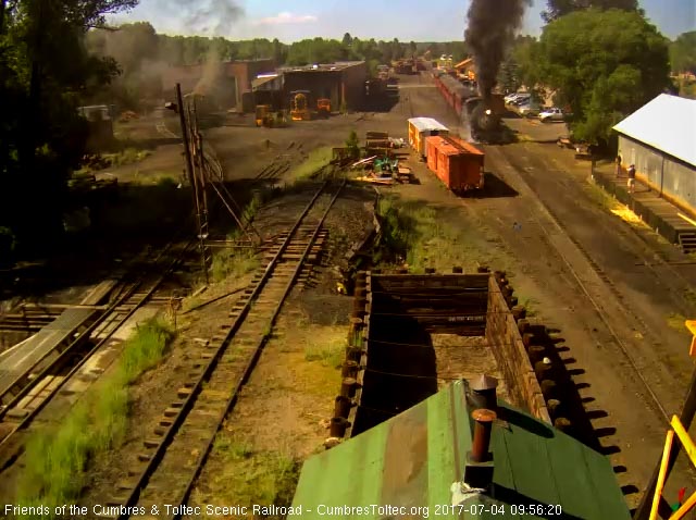 7-4-17 484 gets train 216 underway early today.jpg