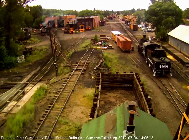 7-4-17 488 passing the wood shop on the way to the depot.jpg