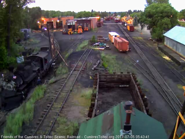 7-5-17 Very early start to things in Chama.jpg
