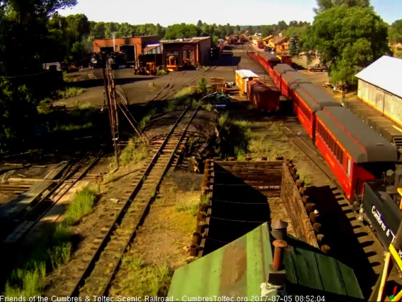 7-5-17 Then shoves its back into south yard to ditch the extra open gons.jpg