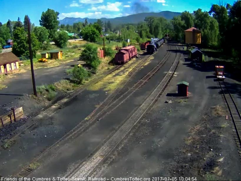 7-5-17 The last cars round the curve north of the yard.jpg
