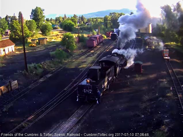 7-10-17 The 487 backs toward the coal dock lead.jpg