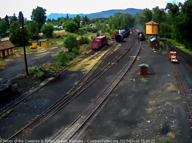 7-10-17 489 brings a 7 car train 215 into Chama.jpg