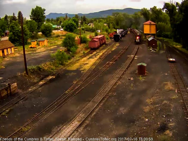 7-16-17 463 brings its 8 car train 215 into Chama.jpg