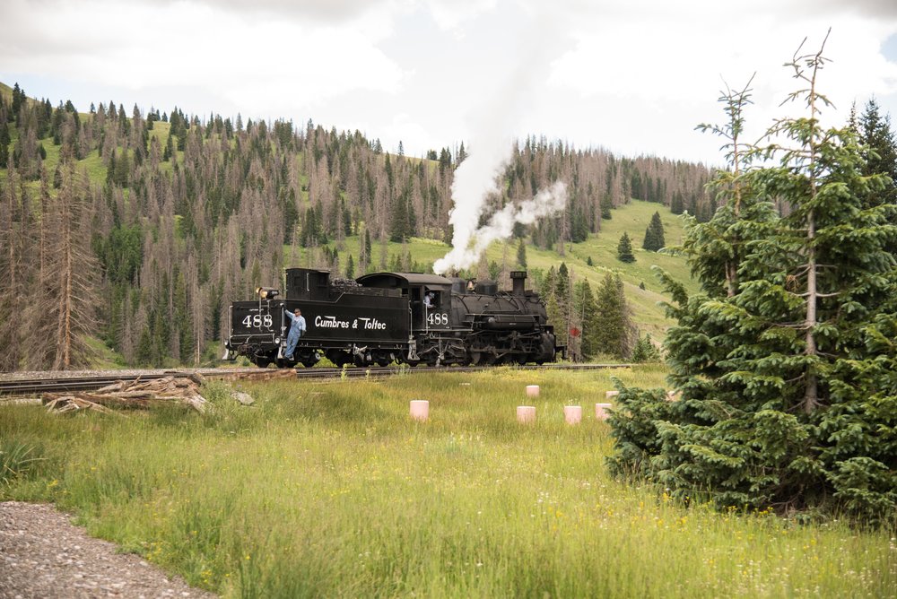 26 488 is backing toward the wye on the passing track now that the train has left.jpg