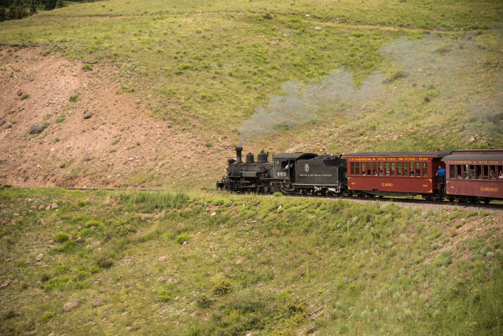 34 Our train heads into the curve as we depart Osier.jpg