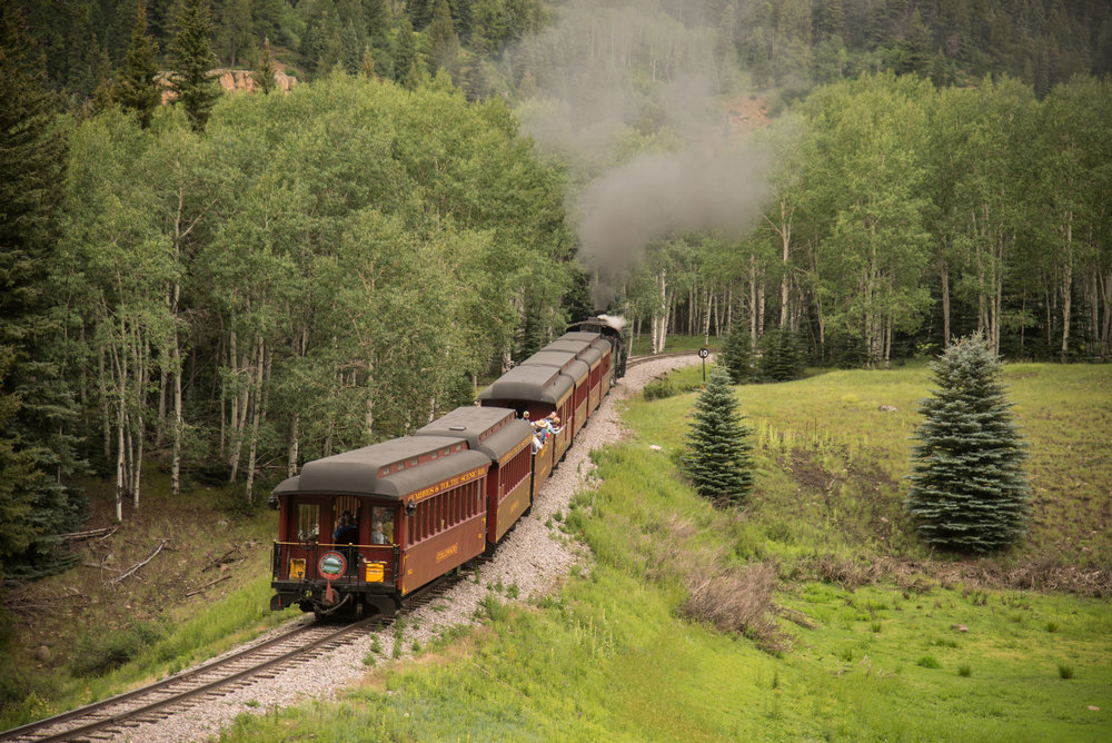 23 The train enters the curve to Lobato with the 10 mph speed board visible.jpg