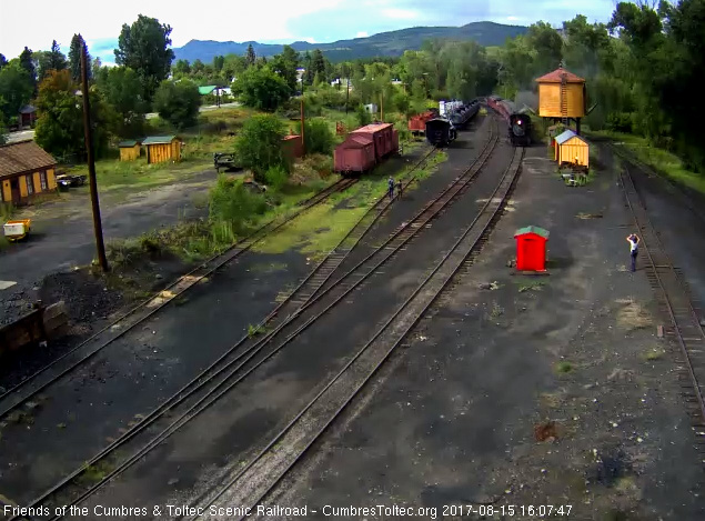 8-15-17 488 brings a 7 car train 215 into Chama.jpg